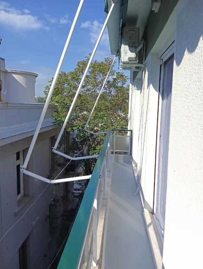 Sunny Two-Bedroom Apartment Next To Panathenaic Stadium Exterior photo